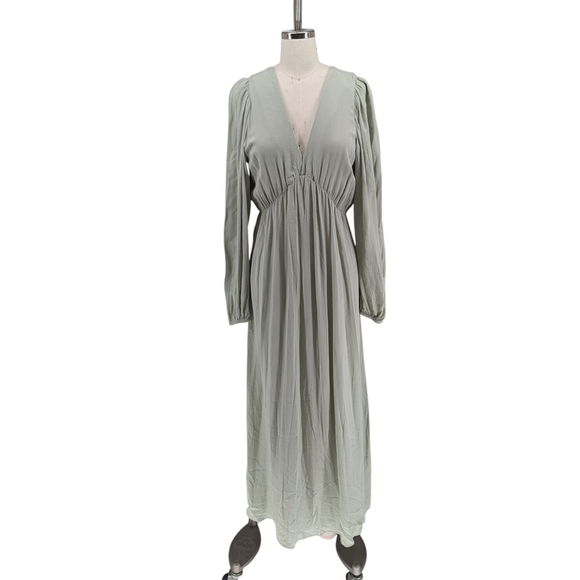 H&M Dresses & Skirts - 01027 H&M Deep V Neck Maxi Dress Light Green Size XSmall bohemain spring preppy